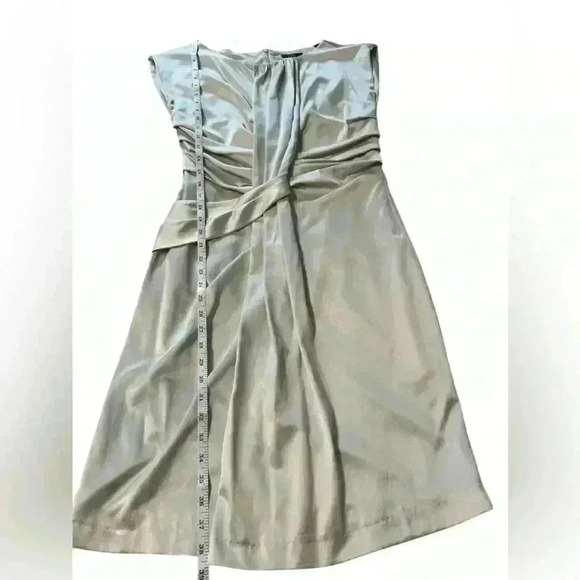Esprit Elegant Silver/ Platinum Midi dress women’s size 8 just stunning - Picture 9 of 14